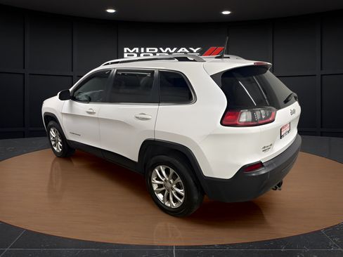 Used 2019 Jeep Cherokee Latitude w/ Cold Weather Group AWD/4WD image 3