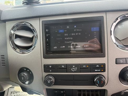 Used 2014 Ford F250 XLT w/ FX4 Off-Road Package AWD/4WD image 17