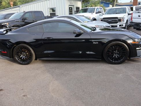 Used 2019 Ford Mustang GT Premium w/ GT Performance Package RWD image 4