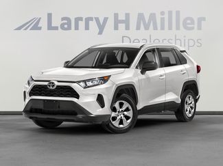 Used 2020 Toyota RAV4 LE FWD video 1