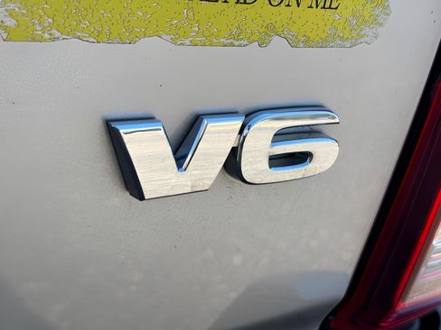 Used 2023 Toyota Tacoma TRD Sport image 33