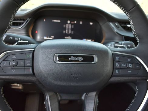 New 2026 Jeep Grand Cherokee Altitude AWD/4WD image 13
