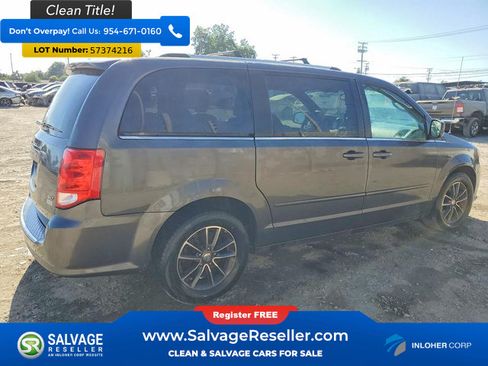 Used 2017 Dodge Grand Caravan SXT FWD image 4