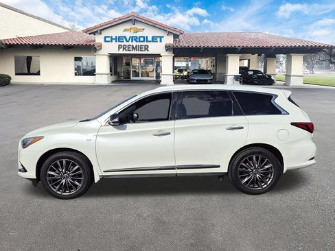 Used 2020 INFINITI QX60 Luxe w/ Edition 30 Essential Package FWD image 5