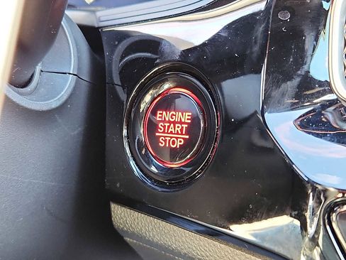 Certified 2025 Honda Civic Sport image 22