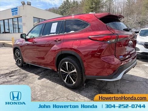 Used 2022 Toyota Highlander XSE AWD/4WD image 7