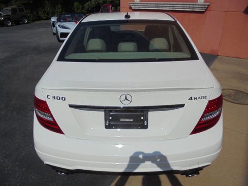 Used 2014 Mercedes-Benz C 300 4MATIC Sedan w/ Premium 1 Package image 38
