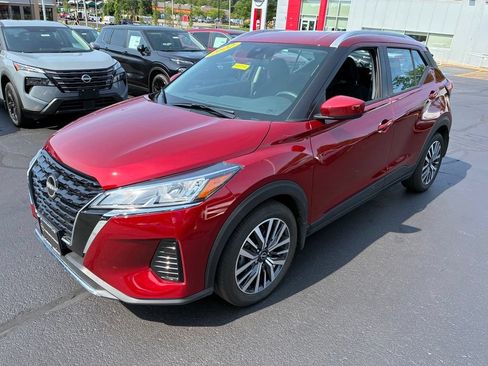 Used 2022 Nissan Kicks SV FWD image 3