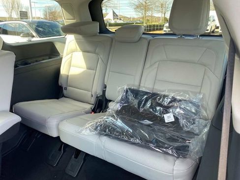 New 2026 Lincoln Navigator Reserve image 8