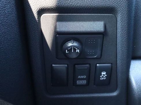 Used 2013 Nissan Rogue S w/ Special Edition Pkg image 28