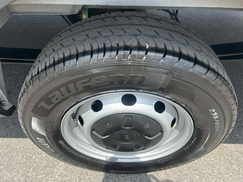 Used 2025 Ford Transit 250 148 High Roof Extended w/ Load Area Protection Package RWD image 11