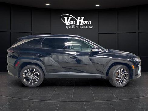 Used 2025 Hyundai Tucson Limited image 8