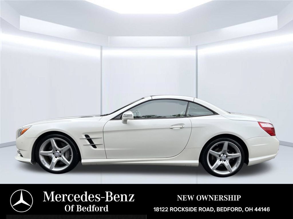 Used 2013 Mercedes-Benz SL 550 image 2