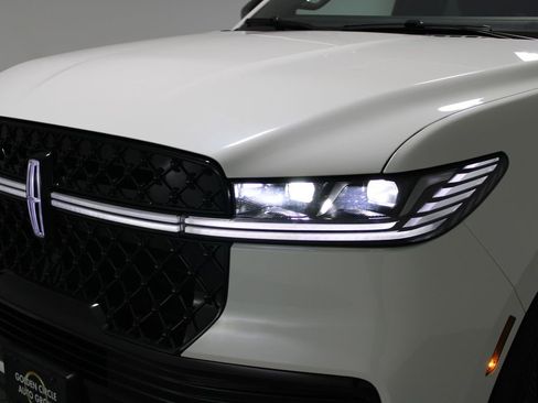 Used 2025 Lincoln Navigator Reserve w/ Jet Appearance Package image 63