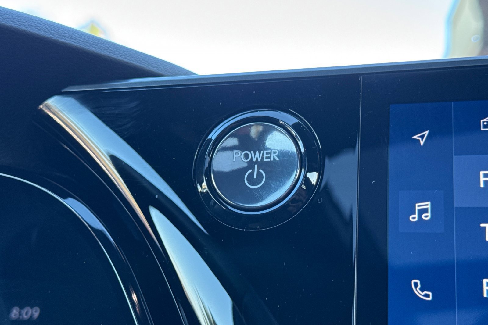Used 2023 Lexus RX 500h F Sport w/ Cold Area Package AWD/4WD image 23