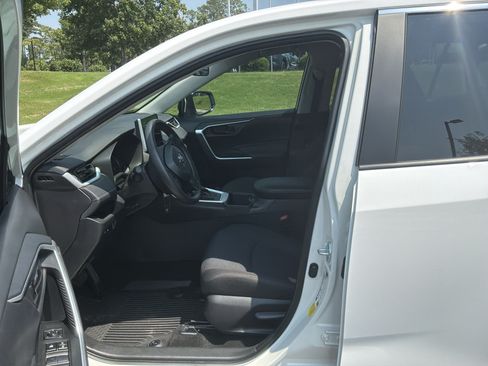 Used 2025 Toyota RAV4 LE FWD image 16