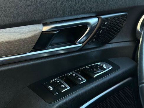 Certified 2022 Kia Telluride SX w/ SX Prestige Package image 18