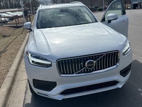 Used 2023 Volvo XC90 B6 Core w/ Climate Package image 2