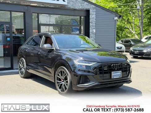 Used 2020 Audi Q8 Prestige w/ Prestige Package AWD/4WD image 5