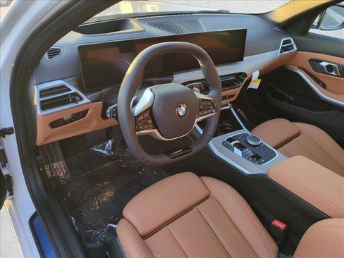 Certified 2025 BMW 330i Sedan w/ Premium Package image 7