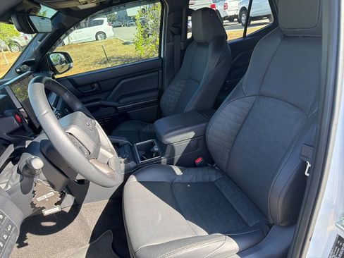 Used 2025 Toyota 4Runner TRD Sport Premium RWD image 2