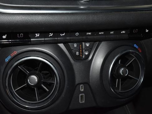 Used 2020 Chevrolet Blazer LT w/ Redline Edition FWD image 13