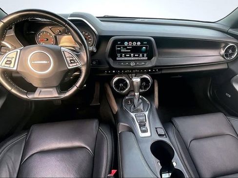 Used 2018 Chevrolet Camaro LT w/ RS Package image 7