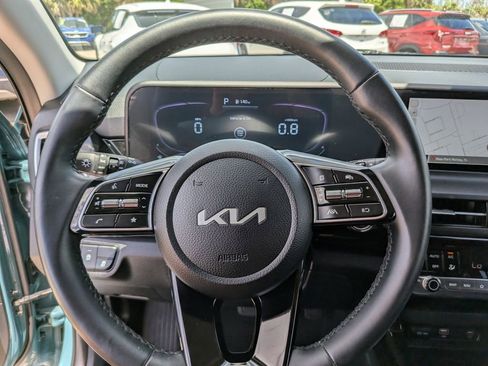 Certified 2025 Kia Seltos S FWD image 28
