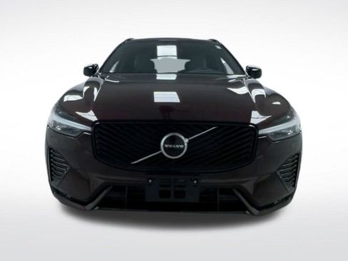 New 2026 Volvo XC60 B5 Core w/ Protection Package Premier image 18