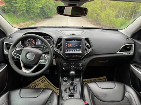 Used 2022 Jeep Cherokee Latitude AWD/4WD image 21