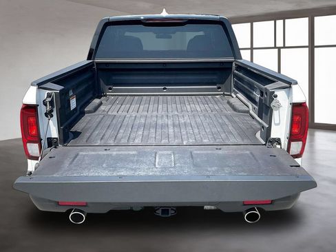 Used 2024 Honda Ridgeline Sport image 7