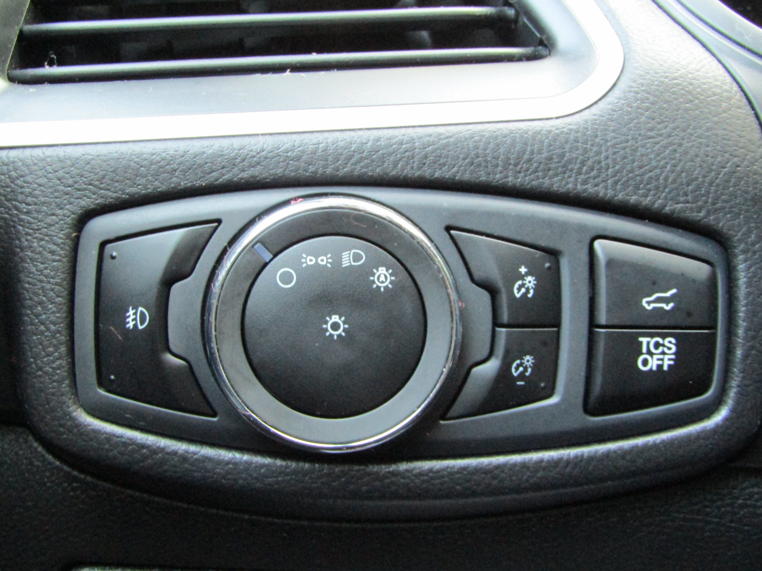 Used 2023 Ford Edge ST-Line AWD/4WD image 28