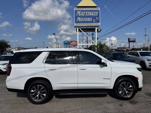 Used 2022 Chevrolet Tahoe LT w/ Luxury Package RWD image 10