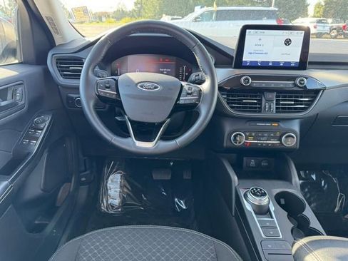 Certified 2024 Ford Escape Active AWD/4WD image 12