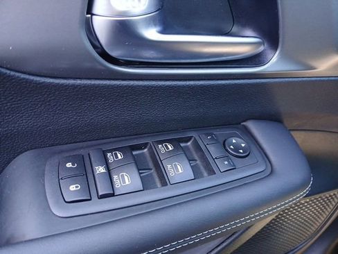 New 2026 Chrysler Pacifica Select FWD image 33