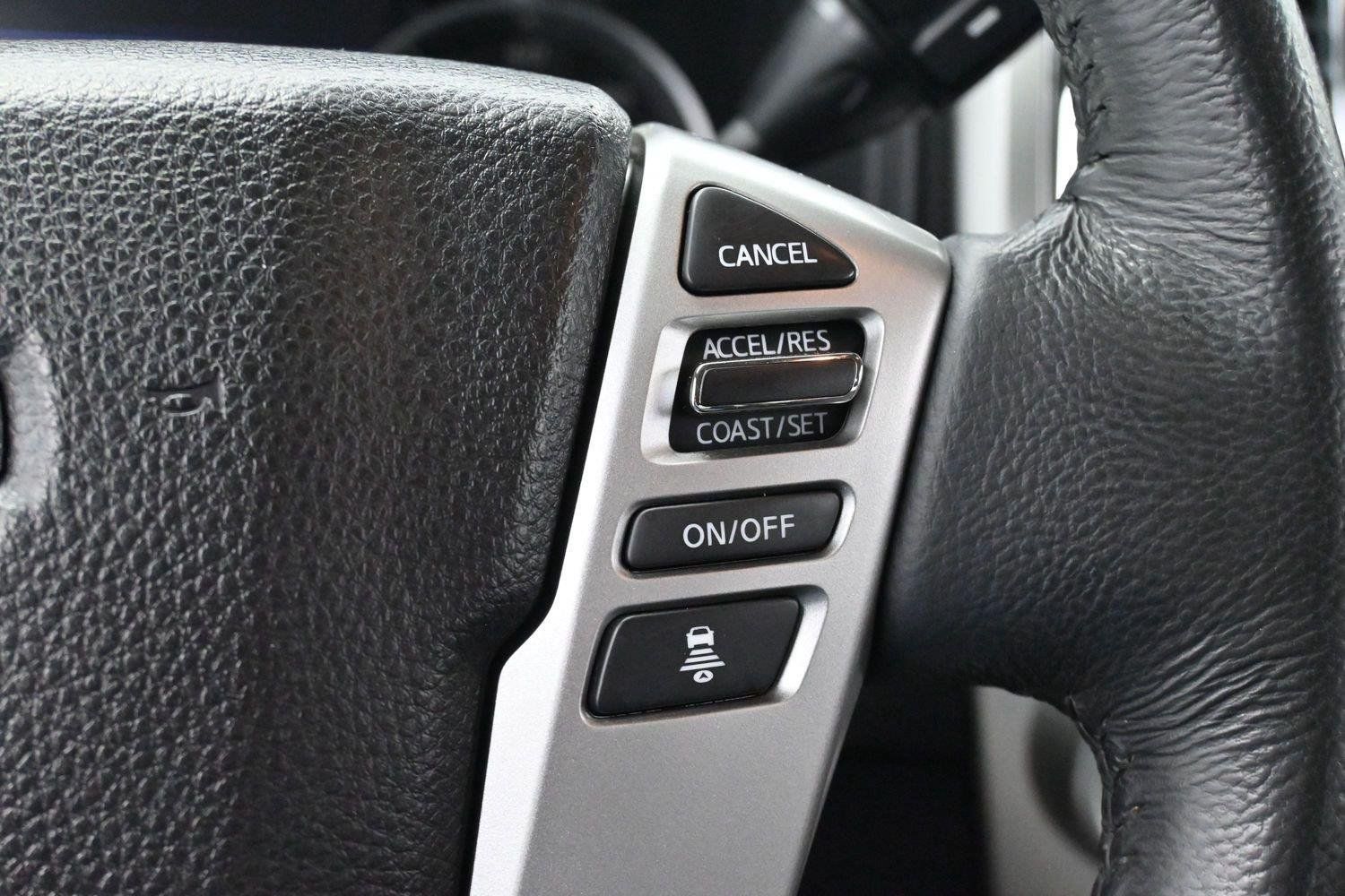 Used 2020 Nissan Titan SV w/ SV Convenience Package AWD/4WD image 17