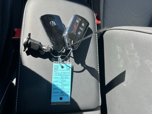 New 2026 Volkswagen Tiguan SE image 62