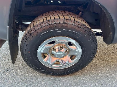 Used 2012 Toyota Tacoma 4x4 Access Cab V6 w/ Convenience Pkg image 26