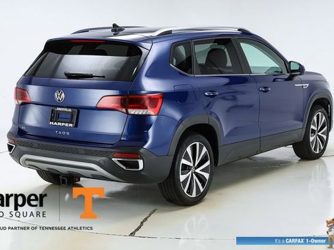 Used 2023 Volkswagen Taos SE w/ Panoramic Sunroof Package FWD image 46