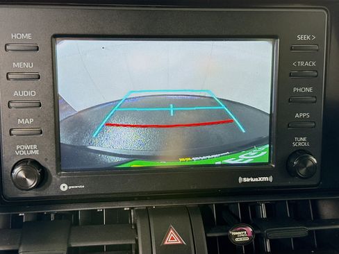 Used 2022 Toyota RAV4 LE image 19