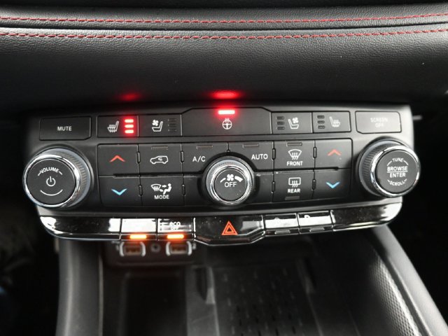Used 2025 Dodge Durango R/T AWD/4WD image 15