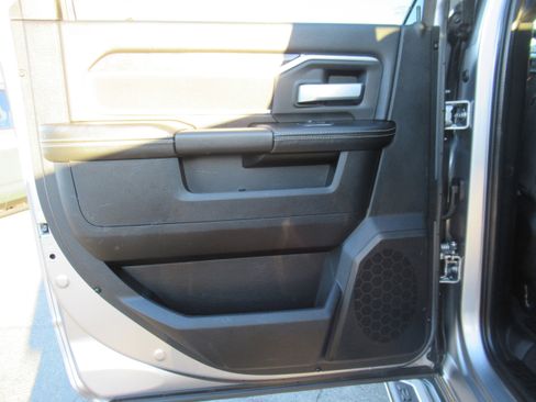 Used 2024 RAM 2500 Big Horn AWD/4WD image 11