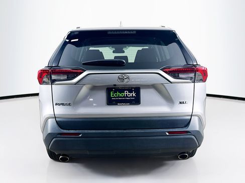 Used 2023 Toyota RAV4 XLE FWD image 7