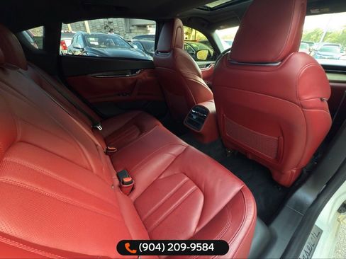 Used 2018 Maserati Quattroporte S GranSport image 24