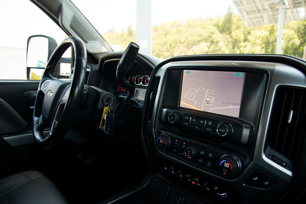 Used 2015 Chevrolet Silverado 2500 LTZ w/ Duramax Plus Package AWD/4WD image 20