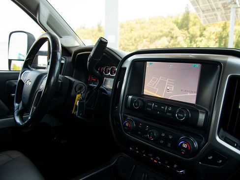 Used 2015 Chevrolet Silverado 2500 LTZ w/ Duramax Plus Package AWD/4WD image 20