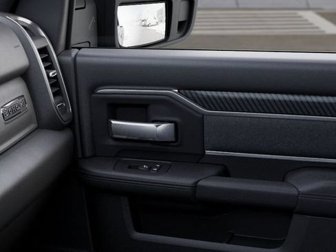 New 2026 RAM 2500 Big Horn AWD/4WD image 25