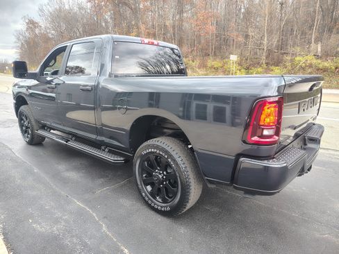 New 2026 RAM 2500 Big Horn image 8