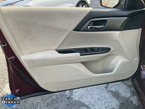 Used 2013 Honda Accord LX image 22