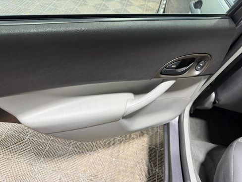 Used 2006 Ford Focus SES image 20